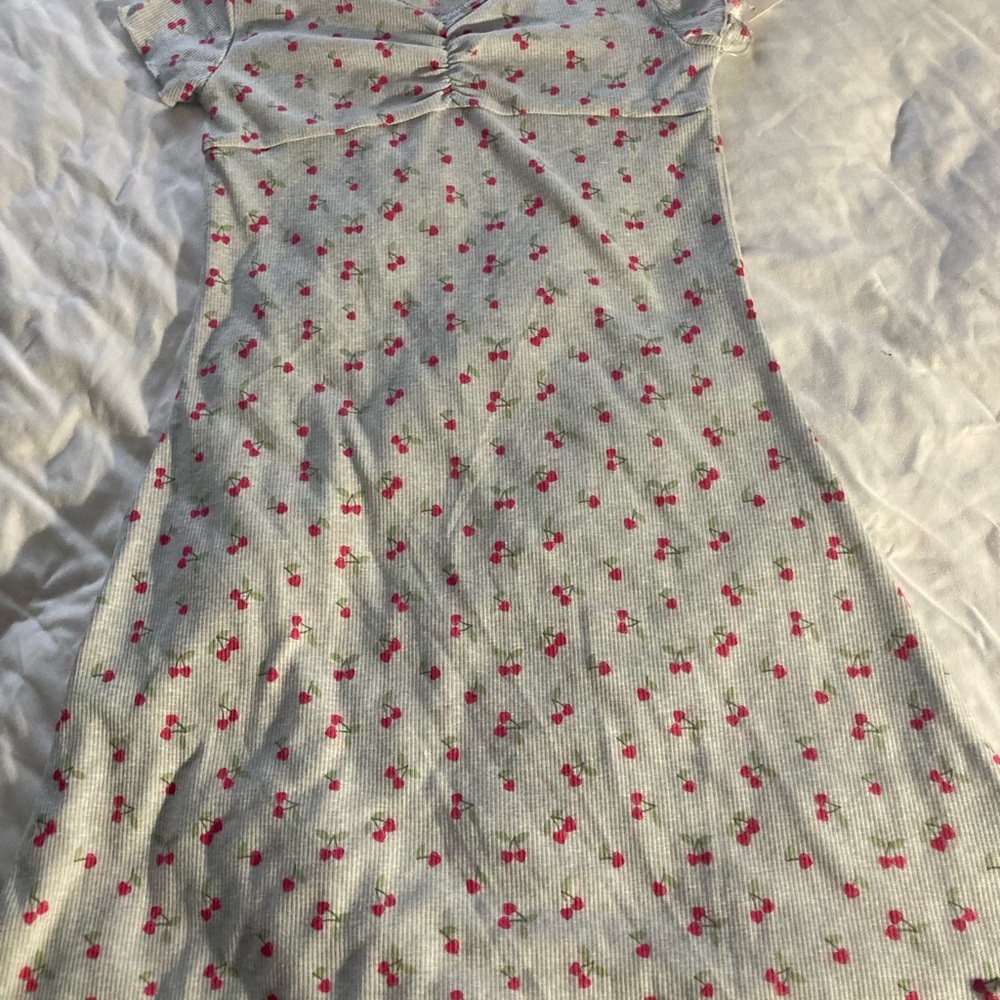Gray Dress with Cherry Print and Heart Sunglasses - Picture 4 of 4